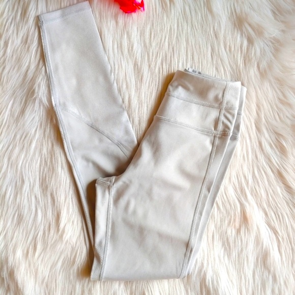 Iris and Ink Revolve leggings Lunar Rock light gray workout yoga pants size XS - Picture 3 of 7